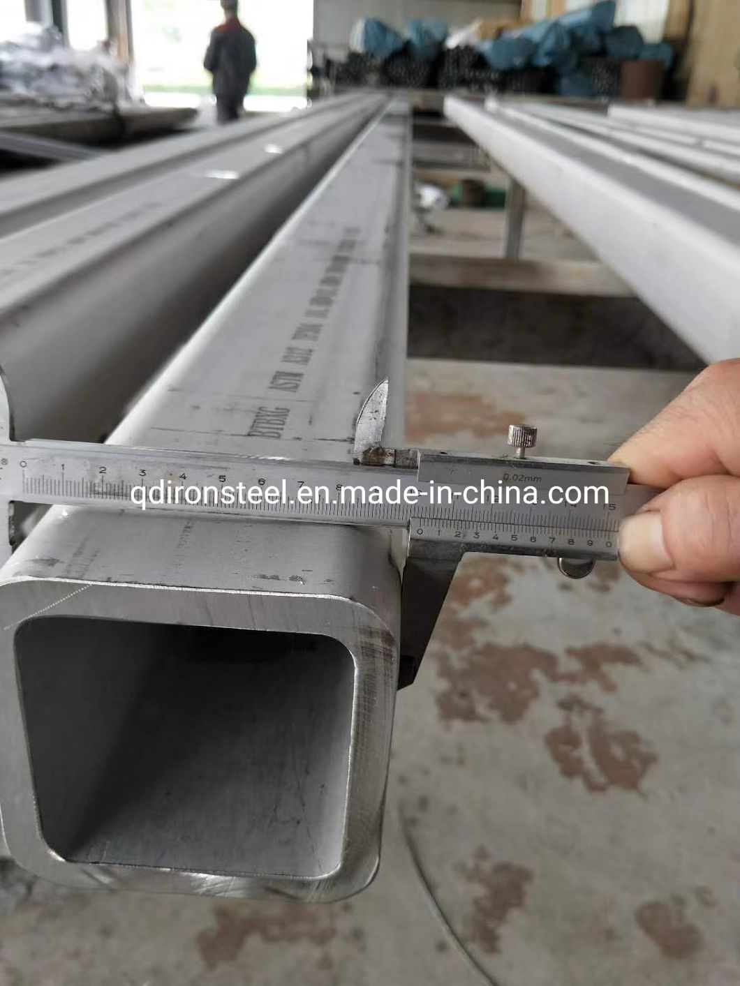 ASTM A312 TP304/Tp316 Square/Rectangle Seamless Stainless Steel Pipe Ss Pipe