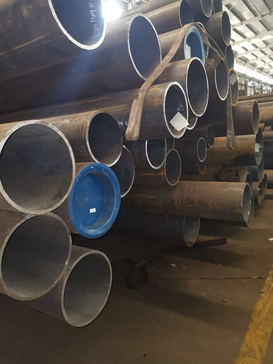 Black API 5L ASTM A106 A53 Seamless Steel Pipe for Petroleum Pipeline Industrial